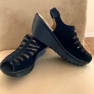 Skechers Parallel Trapezoid Platform Wedge Suede Cutout Sandals Women's Size 9